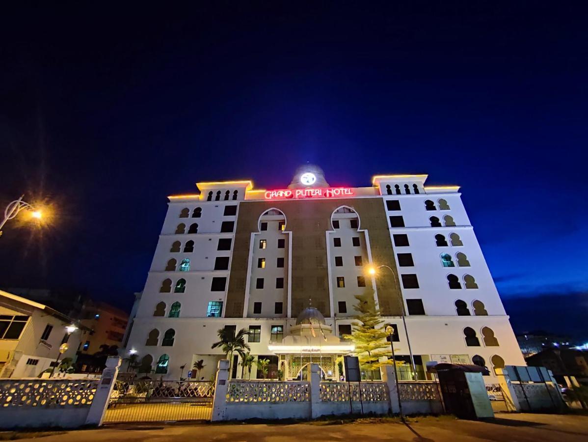 The Grand Puteri Hotel Kuala Terengganu Exterior foto